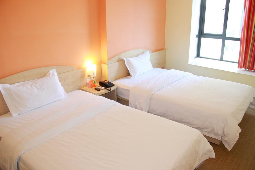 7Days Inn Zhuhai Hengqin Changlong Wanzai Port Buitenkant foto