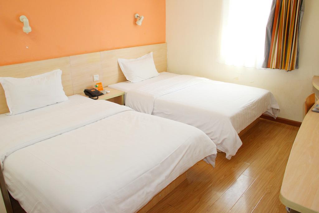 7Days Inn Zhuhai Hengqin Changlong Wanzai Port Buitenkant foto